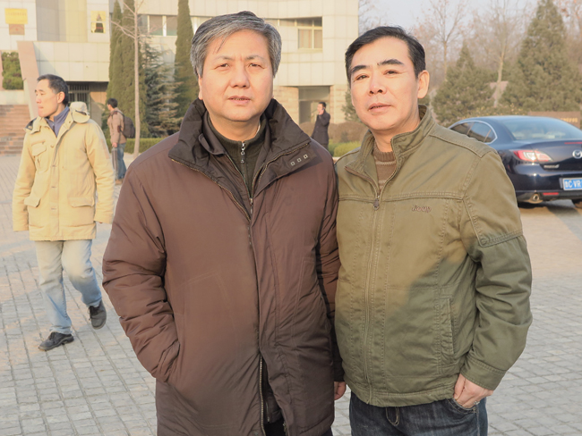 与中国书法家协会副主席、山东书法家协会主席顾亚龙先生合影