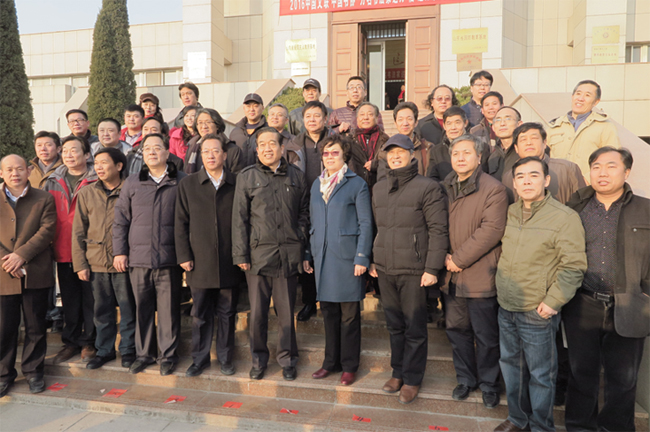 与中国书法家协会主席苏士澍先生、中国书法家协会主席顾亚龙 先生及国内著名书法家合影